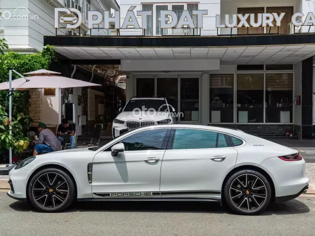Porsche Panamera 4 Executive 2020 3