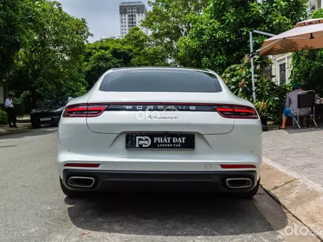 Porsche Panamera 4 Executive 2020 2
