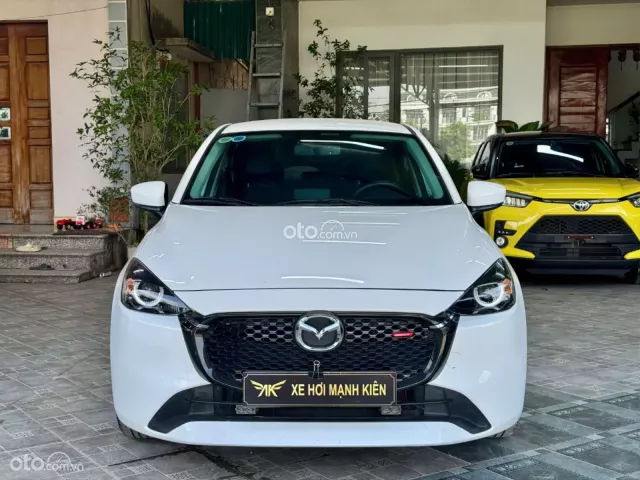 Mazda 2 2024