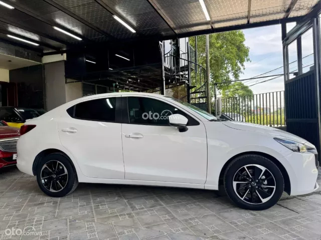 Mazda 2 2024 3