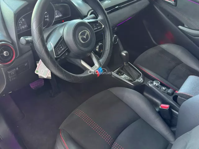 Mazda 2 2024 10