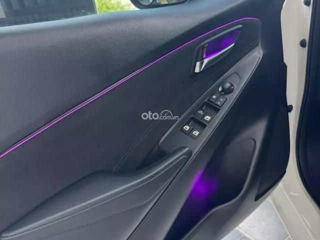 Mazda 2 2024 12