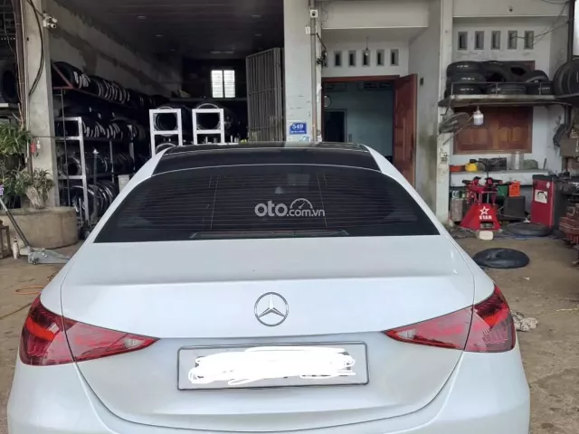 Mercedes-Benz C200 Avantgarde Plus 2022 5