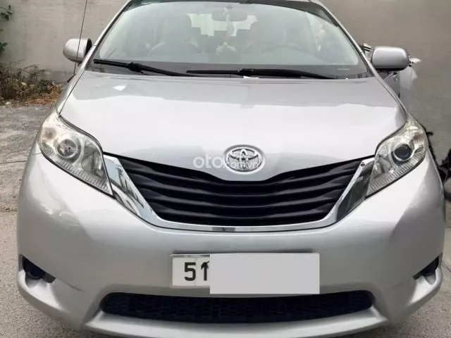 Toyota Sienna 2010