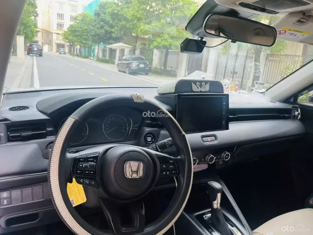 Honda HR-V G 2024 4