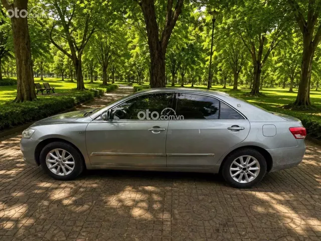 Toyota Camry 2.4G 2012 4