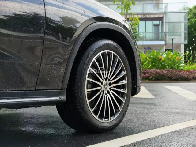 Mercedes-Benz GLC 300 4Matic 2023 5