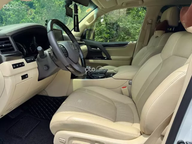 Lexus LX 570 2018 6