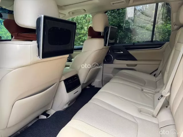 Lexus LX 570 2018 7
