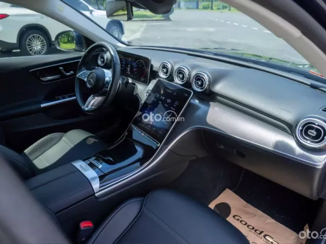 Mercedes-Benz C200 Avantgarde 2023 11