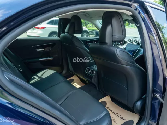 Mercedes-Benz C200 Avantgarde 2023 13