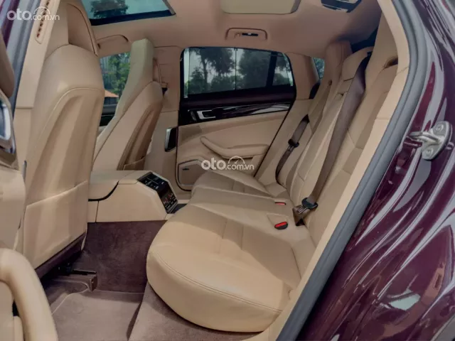 Porsche Panamera tiêu chuẩn 2021 15