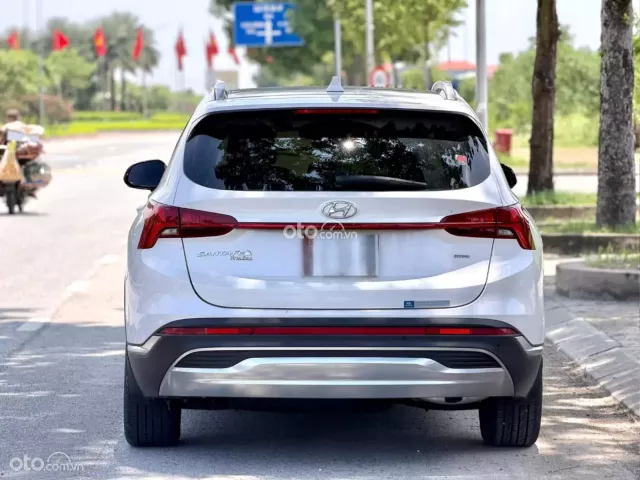 Hyundai Santa Fe 2.5 Xăng Cao cấp 2023 3