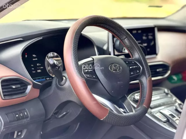 Hyundai Santa Fe 2.5 Xăng Cao cấp 2023 4