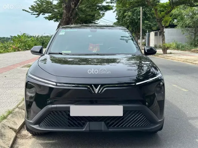VinFast Limo Green 2026
