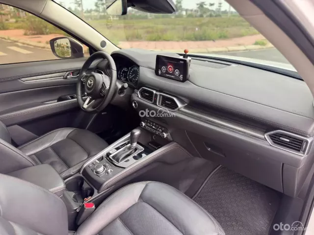 Mazda CX-5 2.0 Premium 2025 5