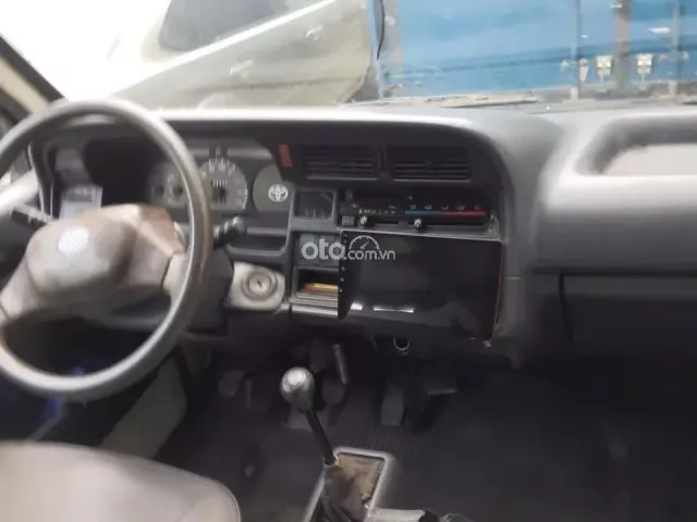 Toyota Hiace 2002 15