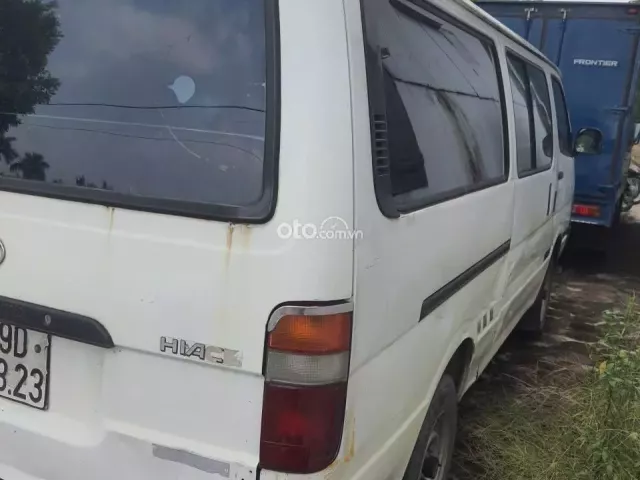 Toyota Hiace 2002 5