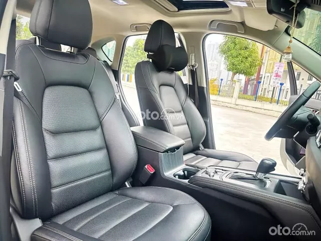 Mazda CX-5 2.0L Premium 2025 12