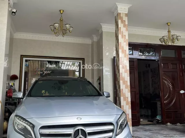 Mercedes-Benz GLA 250 2015 10