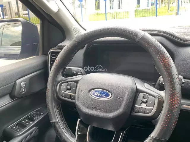Ford Everest 2025 8