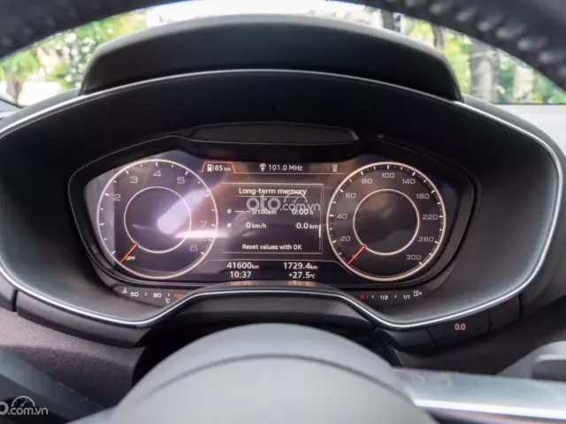 Audi TT S-line 2016 8