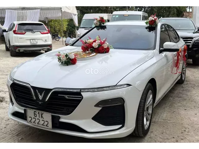 VinFast LUX A2.0 Tiêu chuẩn 2022 2