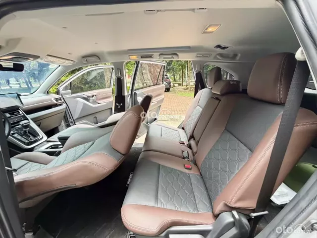 Toyota Innova Cross Xăng 2025 9