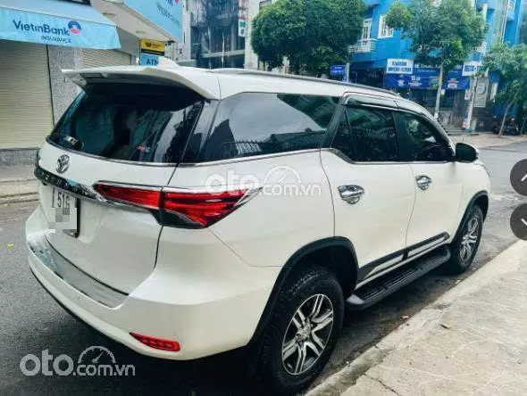 Toyota Fortuner 2.4G 4x2 AT  2018 2