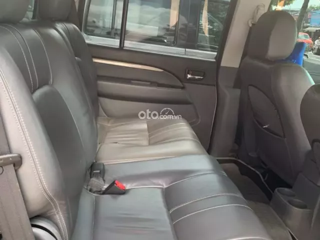 Ford Everest Limited 2014 5
