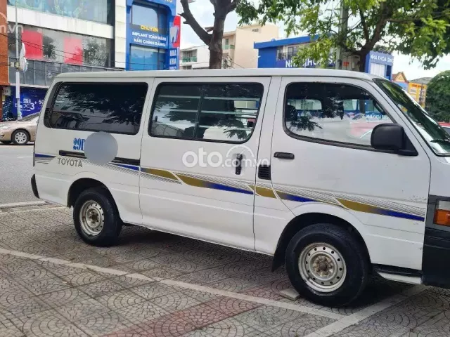 Toyota Hiace 2022