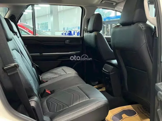 Ford Everest Ambiente 2.0 AT 4x2 2025 2