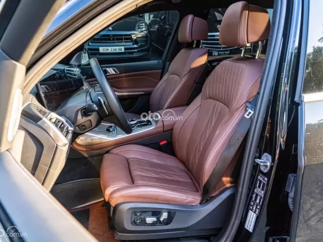 BMW X7 xDrive40i Pure Excellence 2023 13