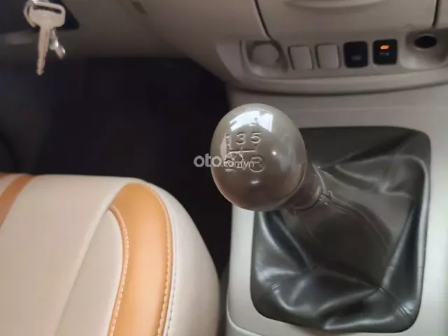 Toyota Innova 2.0G 2011 7