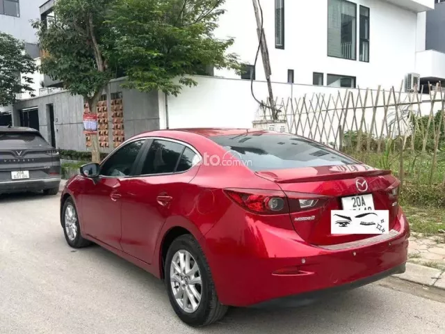 Mazda 3 Sedan 1.5L Premium 2019 4