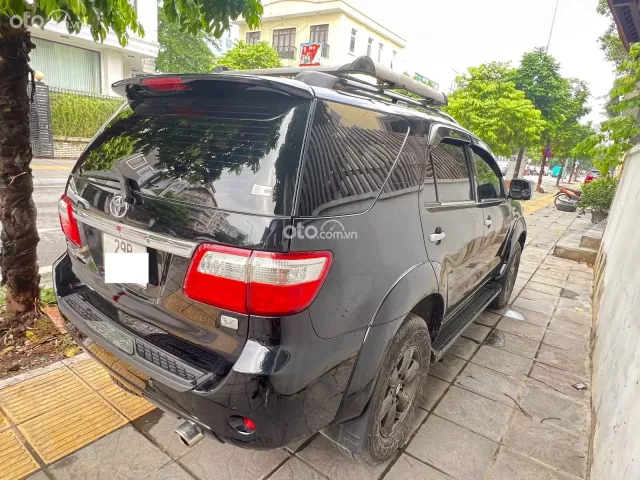 Toyota Fortuner 2.7 V 4X2 AT 2009 3