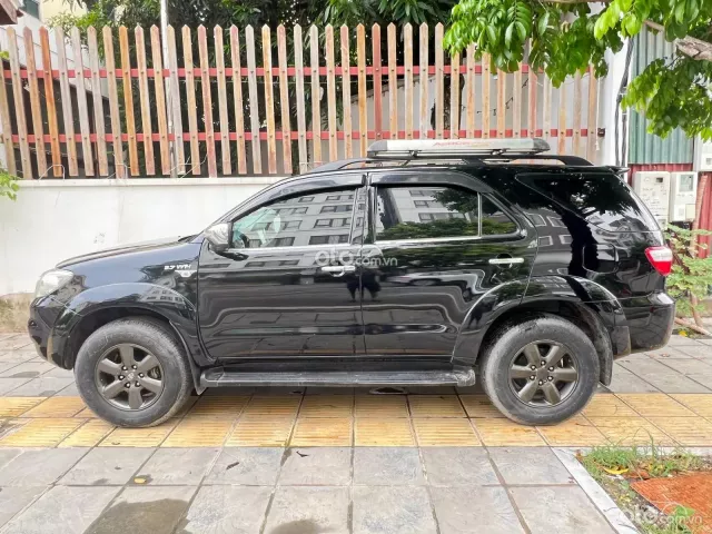 Toyota Fortuner 2.7 V 4X2 AT 2009 5