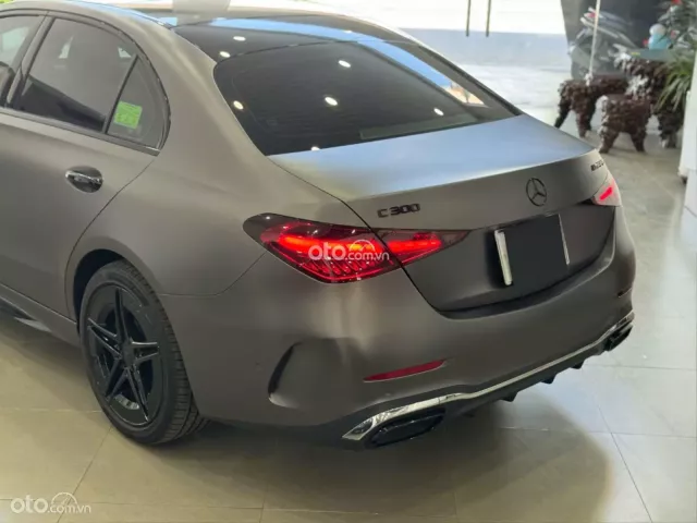 Mercedes-Benz C300 AMG 2022 8