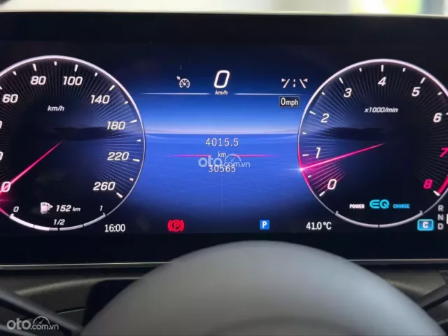 Mercedes-Benz C300 AMG 2022 11
