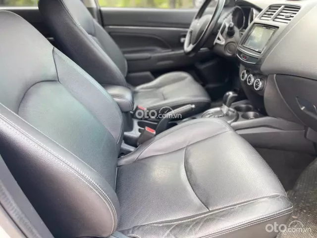 Mitsubishi Outlander 2014 8