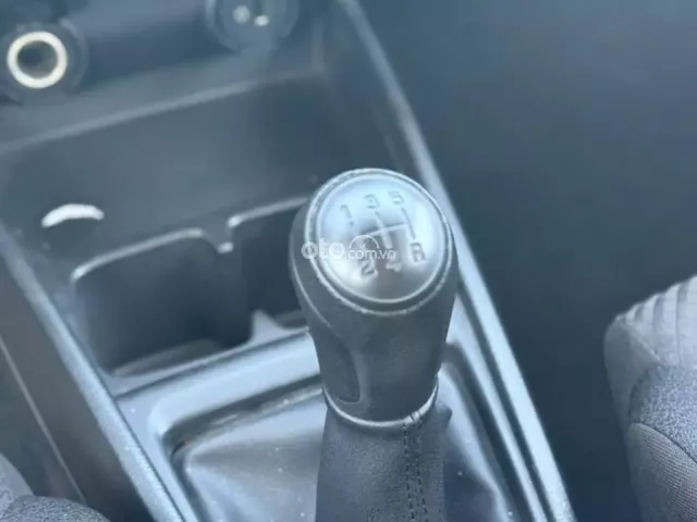 Suzuki Ertiga 1.5L GL MT 2022 10