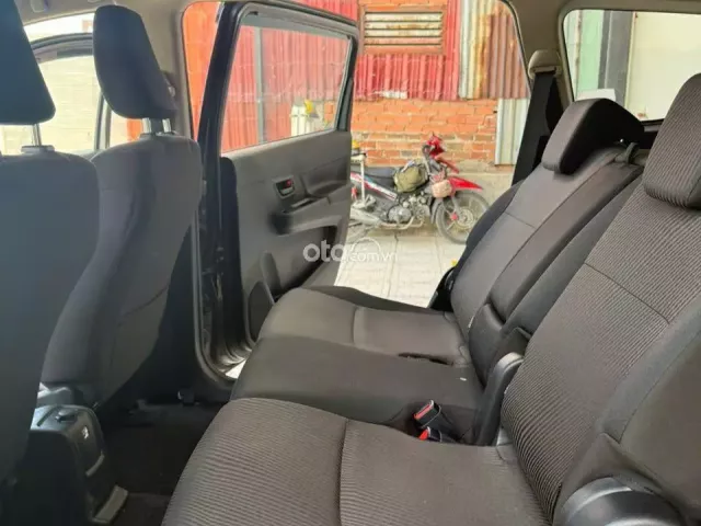 Suzuki Ertiga 1.5L GL MT 2022 13