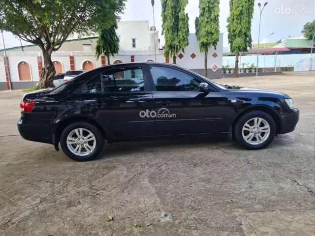 Hyundai Sonata 2009 4