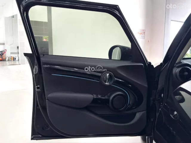 Mini Cooper S 5 cửa 2023 10