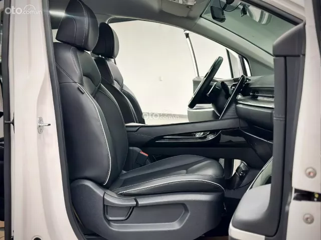 Hyundai Custin 2024 17