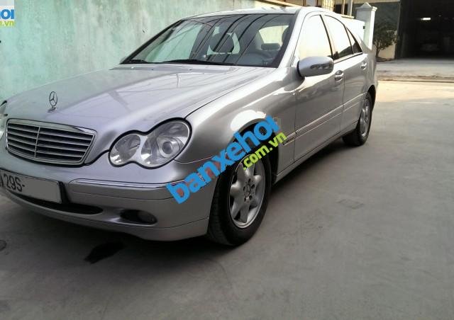 Xe Mercedes-Benz C class C200K 2002