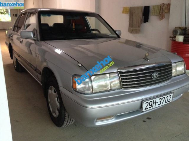 Xe Toyota Crown 2.4 1992