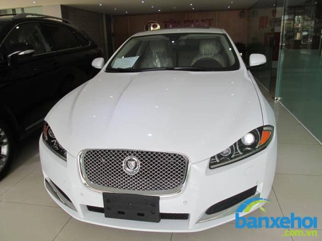 Xe Jaguar XF 2 2013