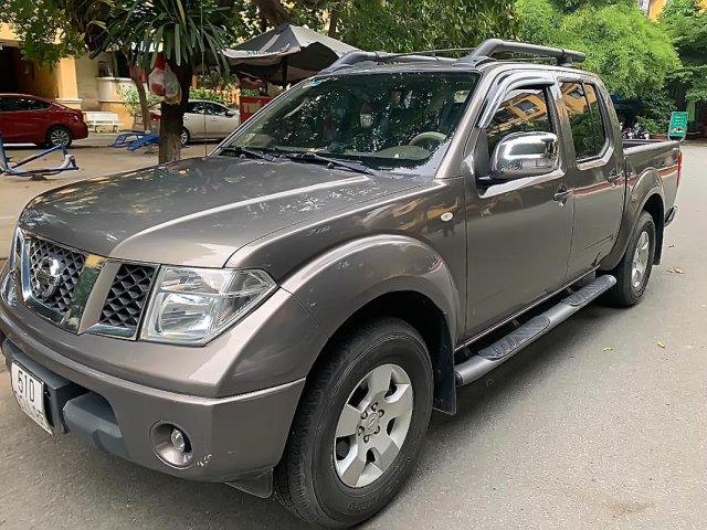 Bán ô tô Nissan Navara 2.5AT 4WD năm sản xuất 2013, màu xám, nhập khẩu