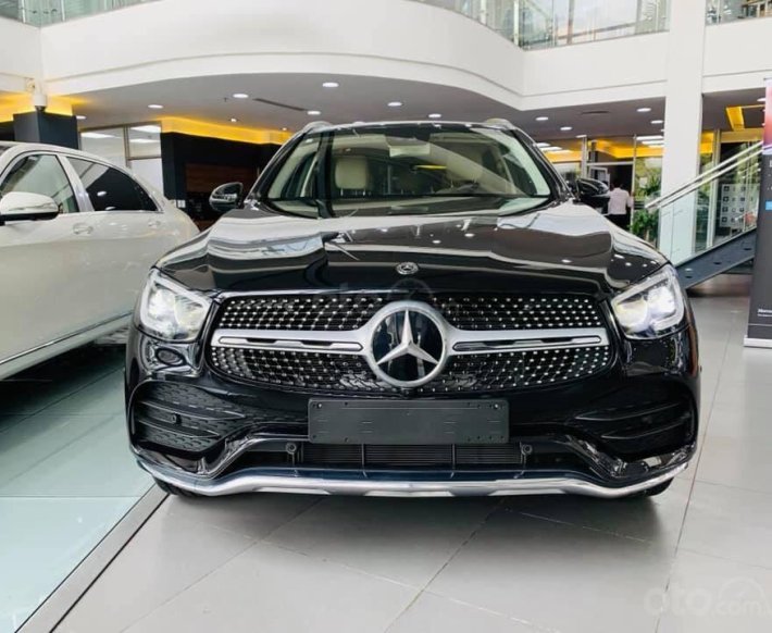 Gia Xe Mercedes Glc 300 4matic 21 Thong Số Kỹ Thuật Gia Lăn Banh ưu đai 50 Phi Trước Bạ Dự Kiến